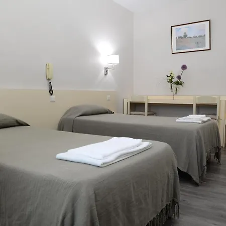 Acropolis - 3*