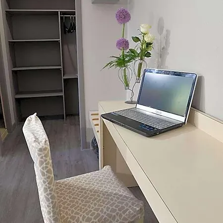 Otel Acropolis -