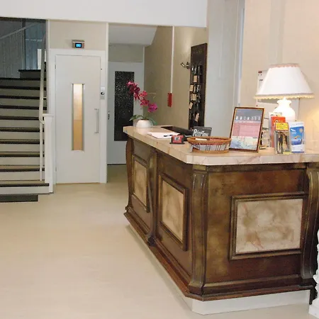 Acropolis - 3* Lourdes