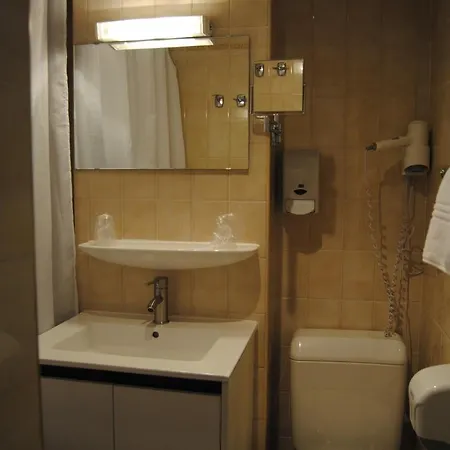 Acropolis - 3* Lourdes