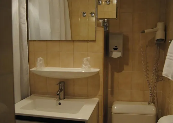 Acropolis - 3* Lourdes