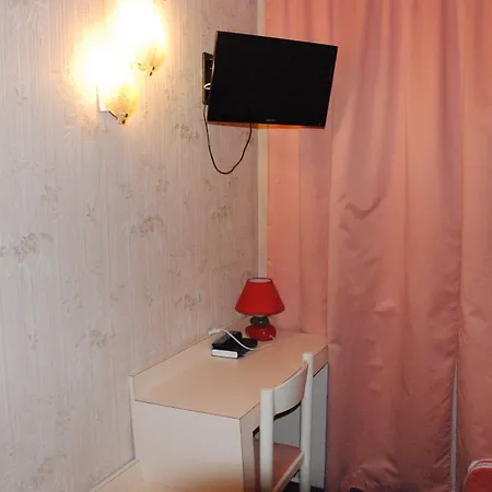 Acropolis - Hotell 3*