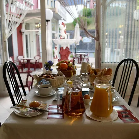 Acropolis - Hotell 3*